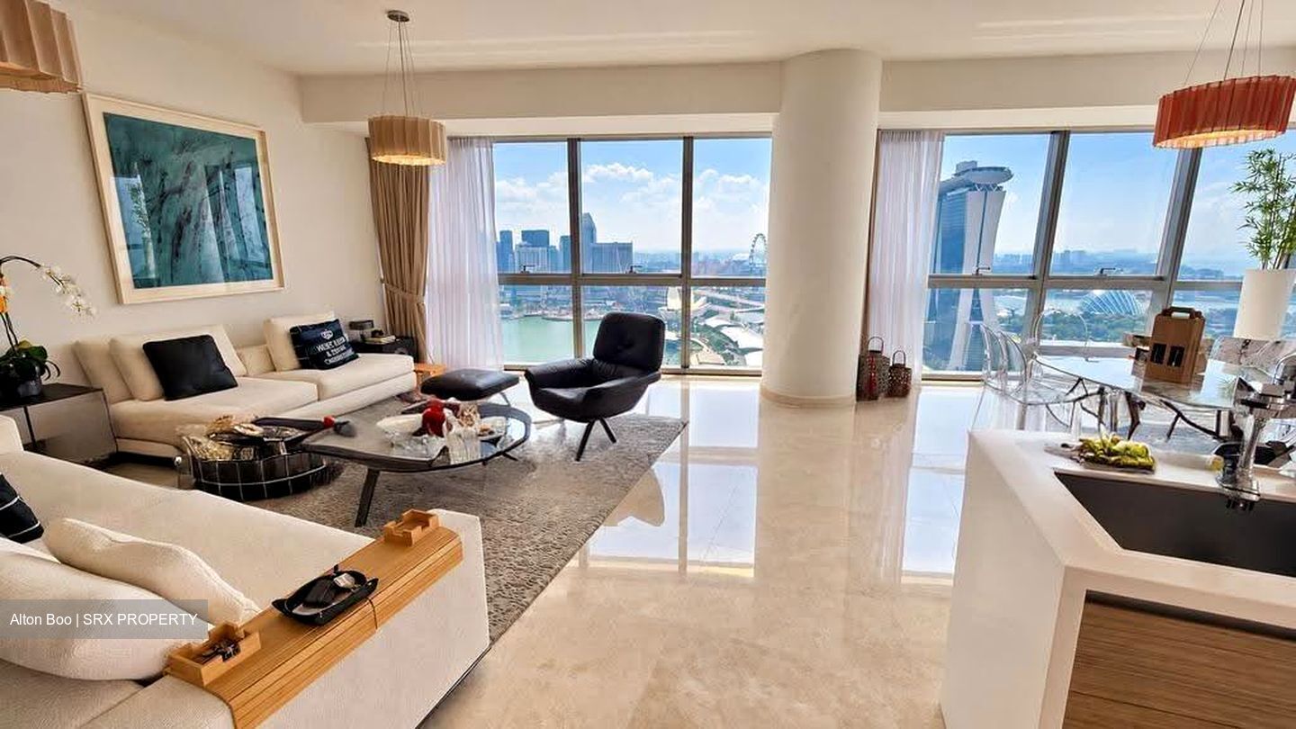 Marina Bay Residences (D1), Condominium #637348321